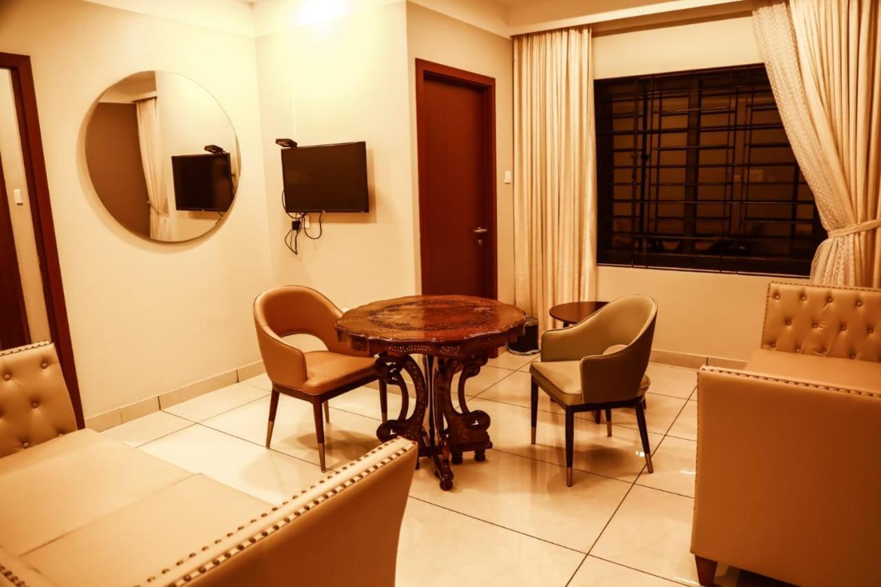 Hotel New York Square كوتايم المظهر الخارجي الصورة