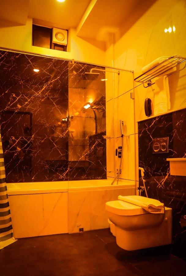 Hotel New York Square كوتايم المظهر الخارجي الصورة